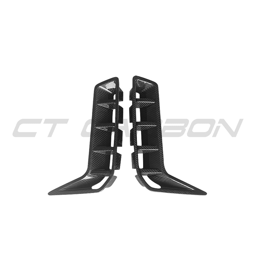 BMW G05 X5 LCI 2024+ carbon fiber front vent add-on accessory by CT Carbon, showcasing the sleek carbon fiber design.