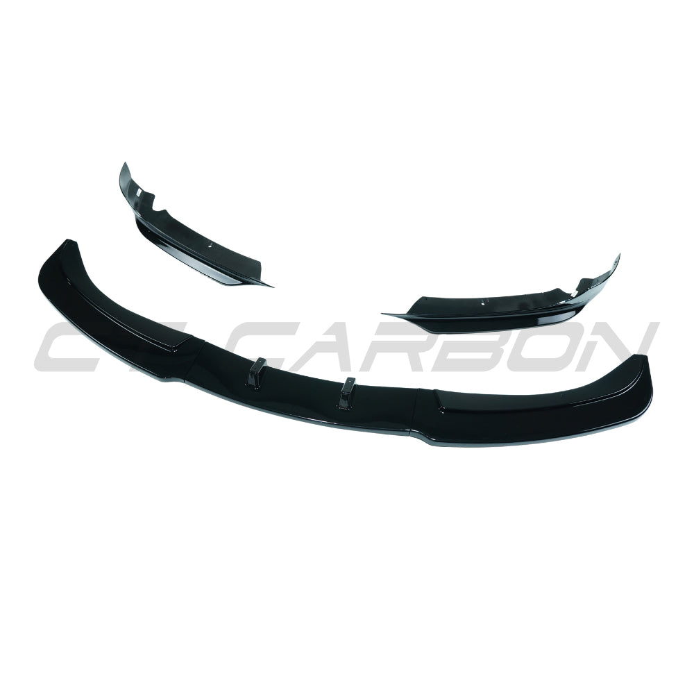 BMW 3 Series E90/E91 LCI SE 2009-2011 CT Carbon gloss black splitter installed on front bumper, showcasing sleek aerodynamic design.