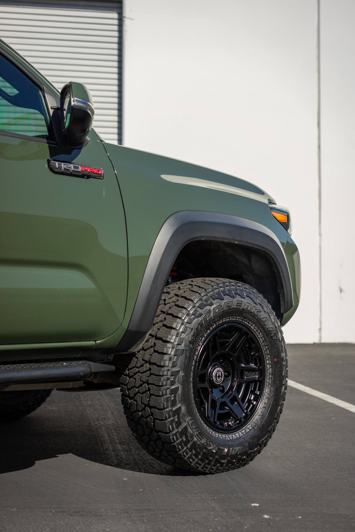 HRE PERFORMANCE WHEELS FT1 alloy wheel with a sleek multi-spoke design, shown on a vehicle rim.