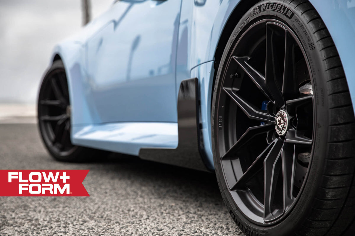 HRE PERFORMANCE WHEELS FF21 alloy wheels with a multi-spoke design and polished finish on a vehicle wheel.