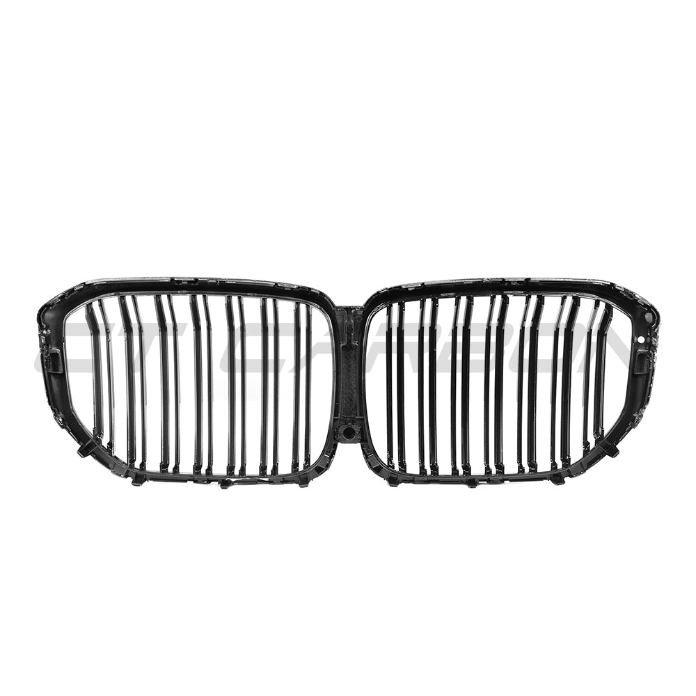 BMW G05 X5 F95 X5M 2019-2022 pre-LCI carbon fiber grille by CT Carbon, close-up view of the sleek, textured grille surface.