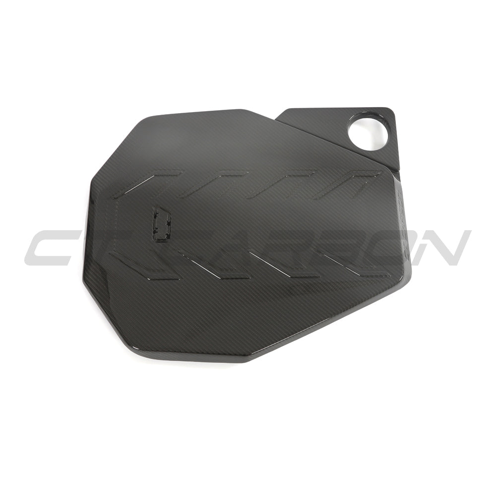 BMW G90 M5 and G99 M5 Touring 2024 carbon fiber engine cover by CT Design, showcasing sleek, lightweight automotive accessories.