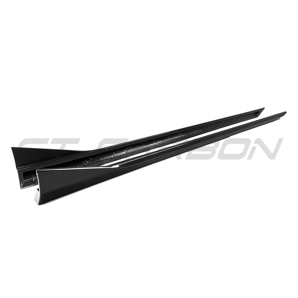 BMW G90 G99 M5 2024 carbon fiber side skirts by CT Carbon, showcasing sleek, aerodynamic design for enhanced performance.