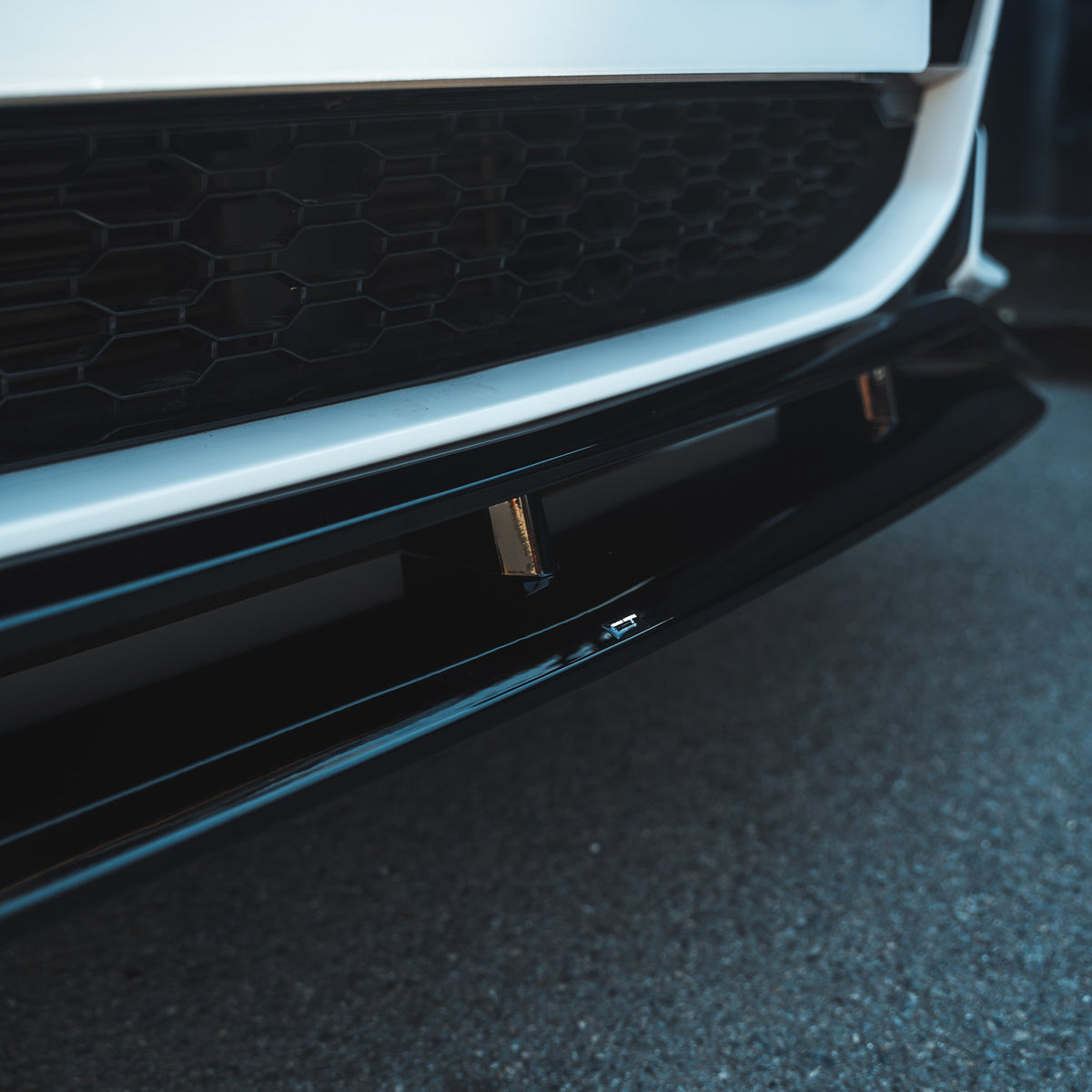 BMW X3 G01 2017-2020 full gloss black kit with tips by CT Carbon, including exhaust tips and exterior accents.
