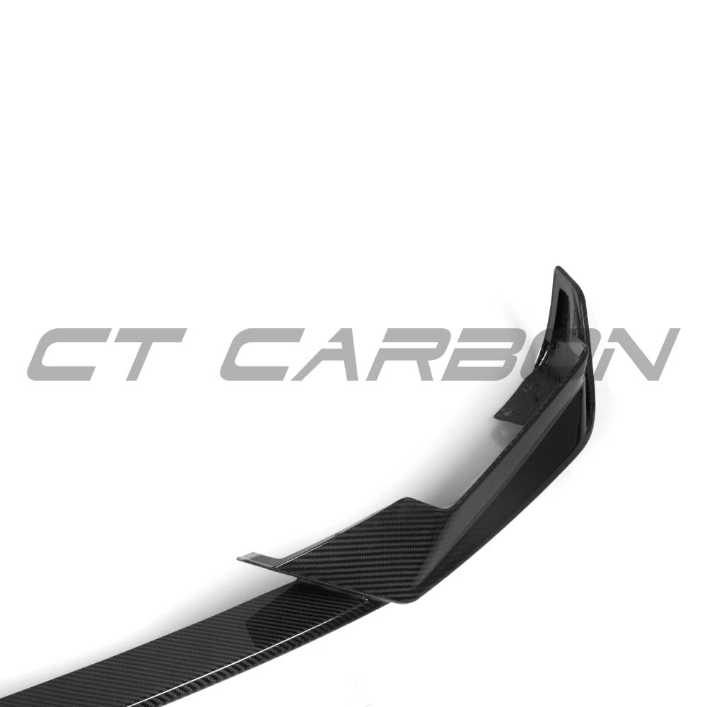 BMW G05 X5/X5M LCI 2023+ CT Carbon full carbon fibre kit, showing close-up of carbon fiber panels and sleek design details.