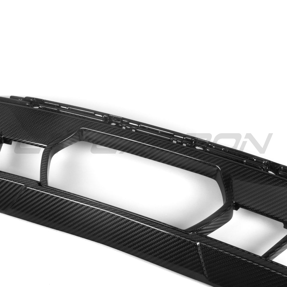 BMW G05 X5 LCI 2023+ CT Carbon full carbon fibre kit, showing detailed carbon fiber parts for the vehicle's exterior.