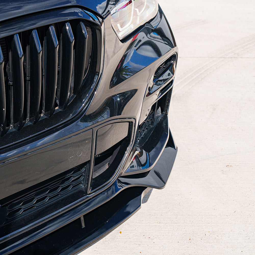Full black plastic kit for BMW G05 X5 2018-2023 by CT Carbon, showing the complete set of car exterior accessories.