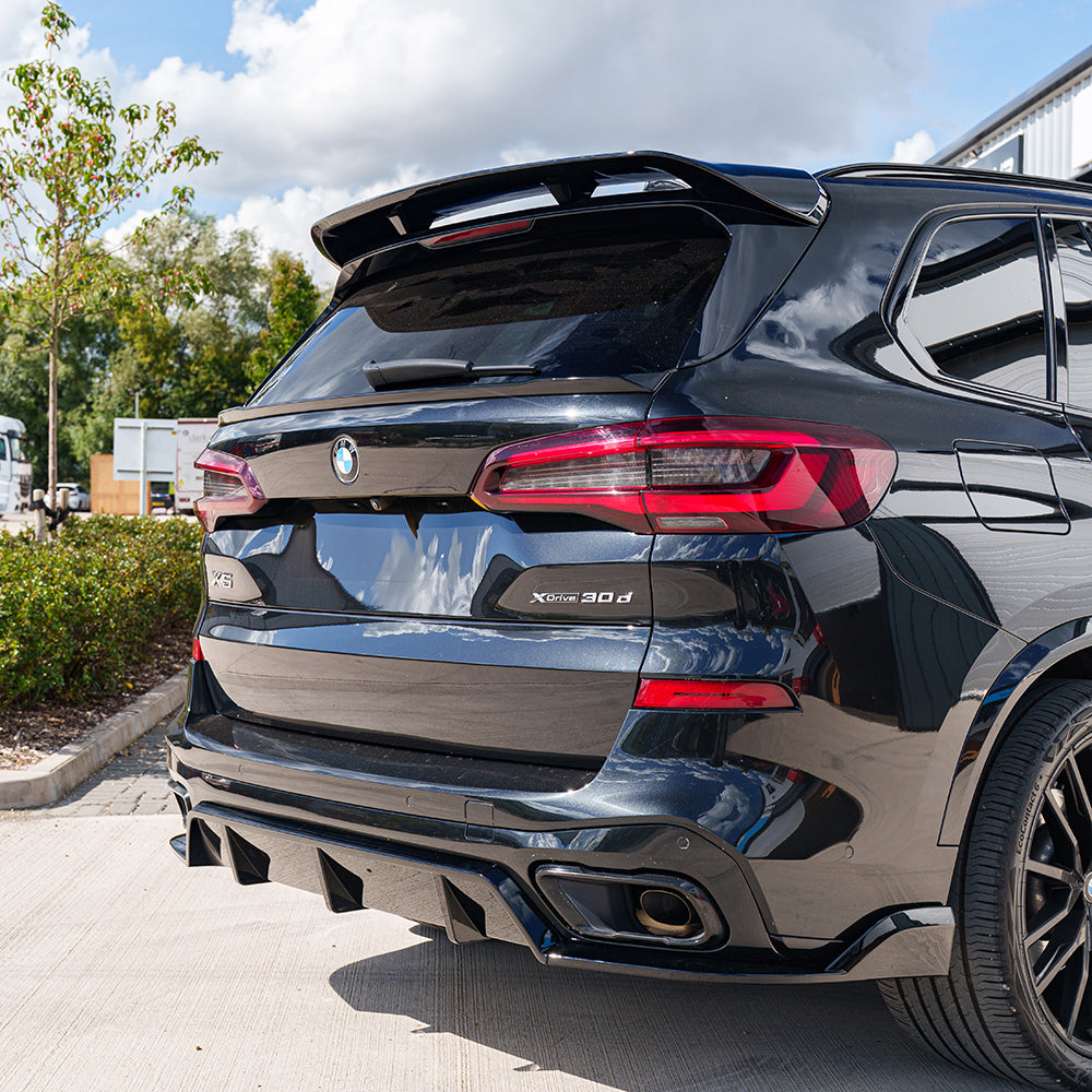 Black plastic full kit for BMW G05 X5 2018-2023 by CT Carbon, shown in image DSC0884.
