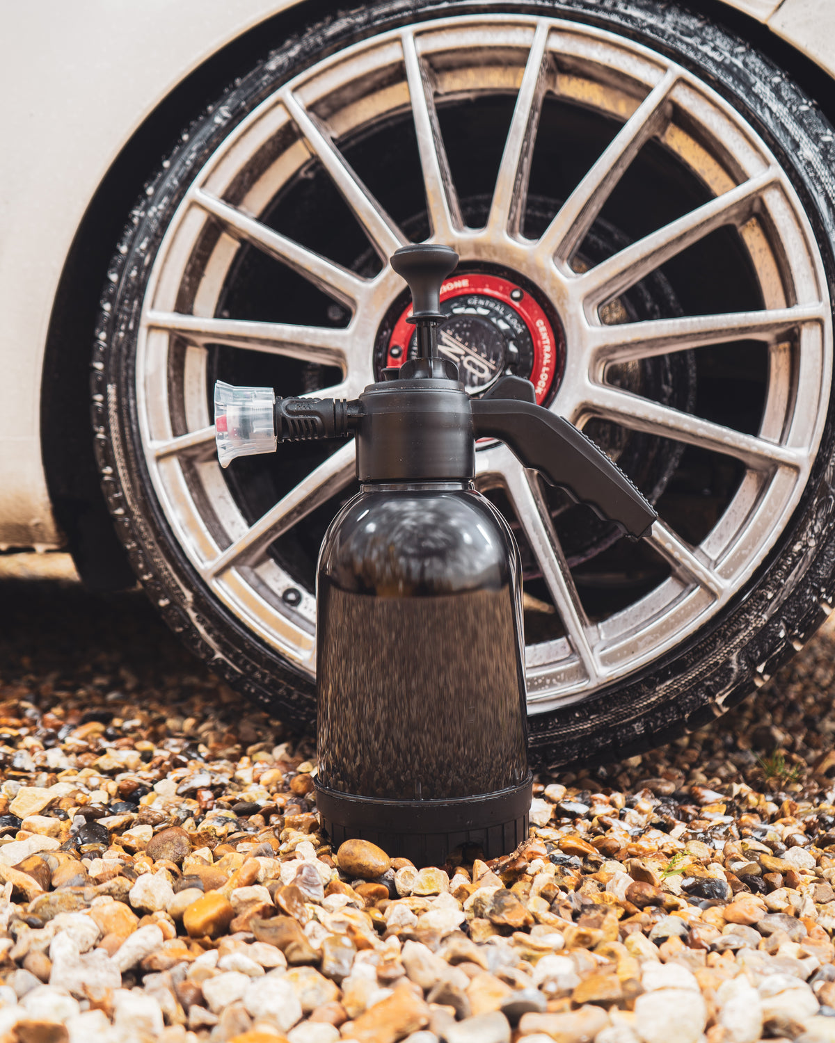Nineteen72 Performance 72Detailing Foaming Pressure Sprayer with adjustable nozzle for car detailing and cleaning tasks.