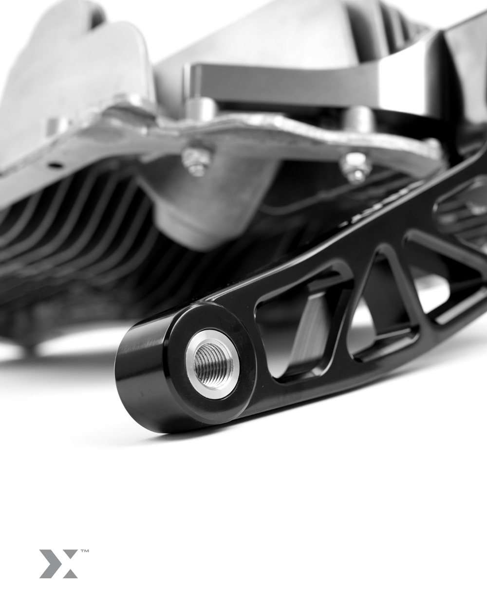 BMW G8x dual differential mount by MMX Performance, showing the sturdy mount with mounting brackets on a neutral background.