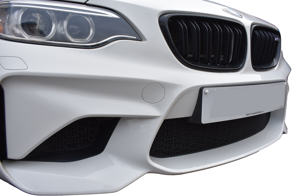 ZunSport BMW M2 F87 front grille set with black mesh design, showcasing the sporty front grille for the BMW M2 Gen 1.