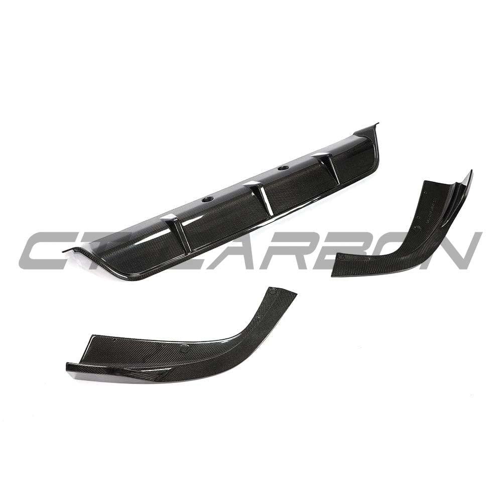BMW G05 X5/X5M 2023+ full carbon fiber kit by CT Carbon, featuring diffuser and aerodynamic enhancements for the G05 model.
