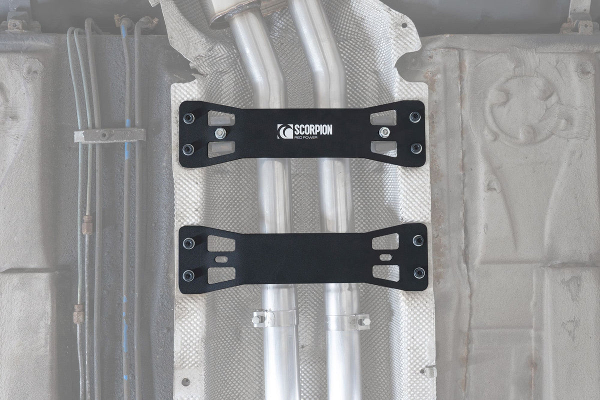 Pair of Scorpion BMW E46 exhaust tunnel braces and mounts for 320, 325, 330 coupe, saloon, estate, and cabriolet models.