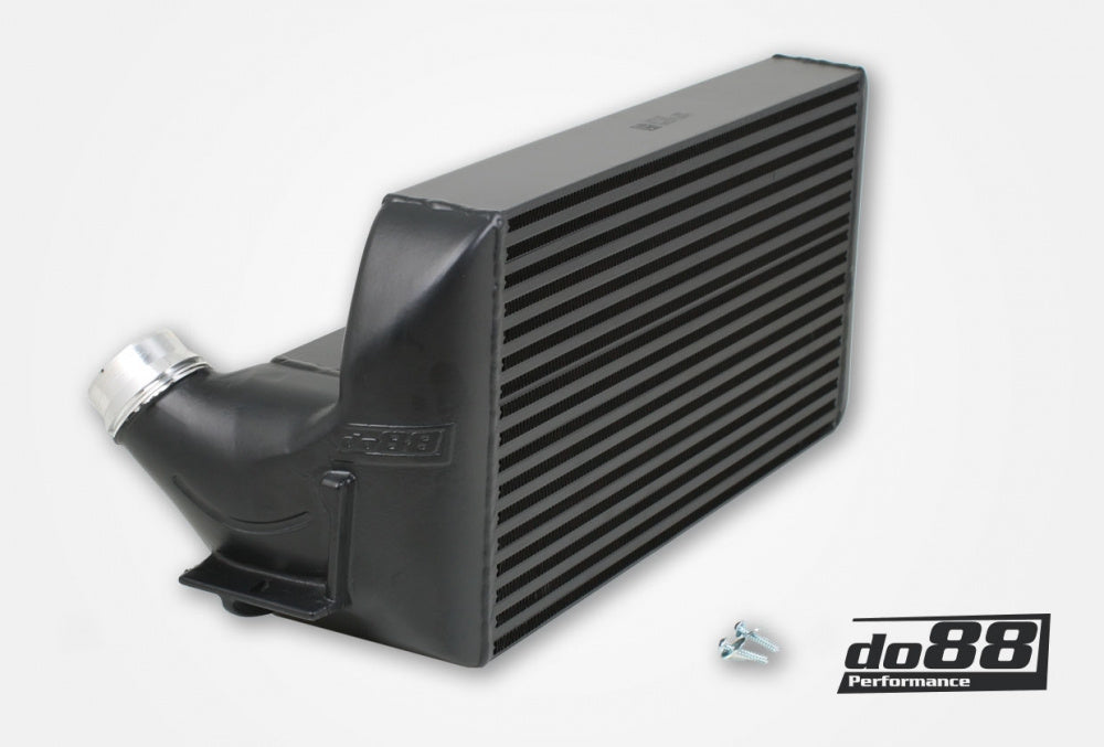 do88 ICM-280 stepped aluminium intercooler for compatible BMW F-series models