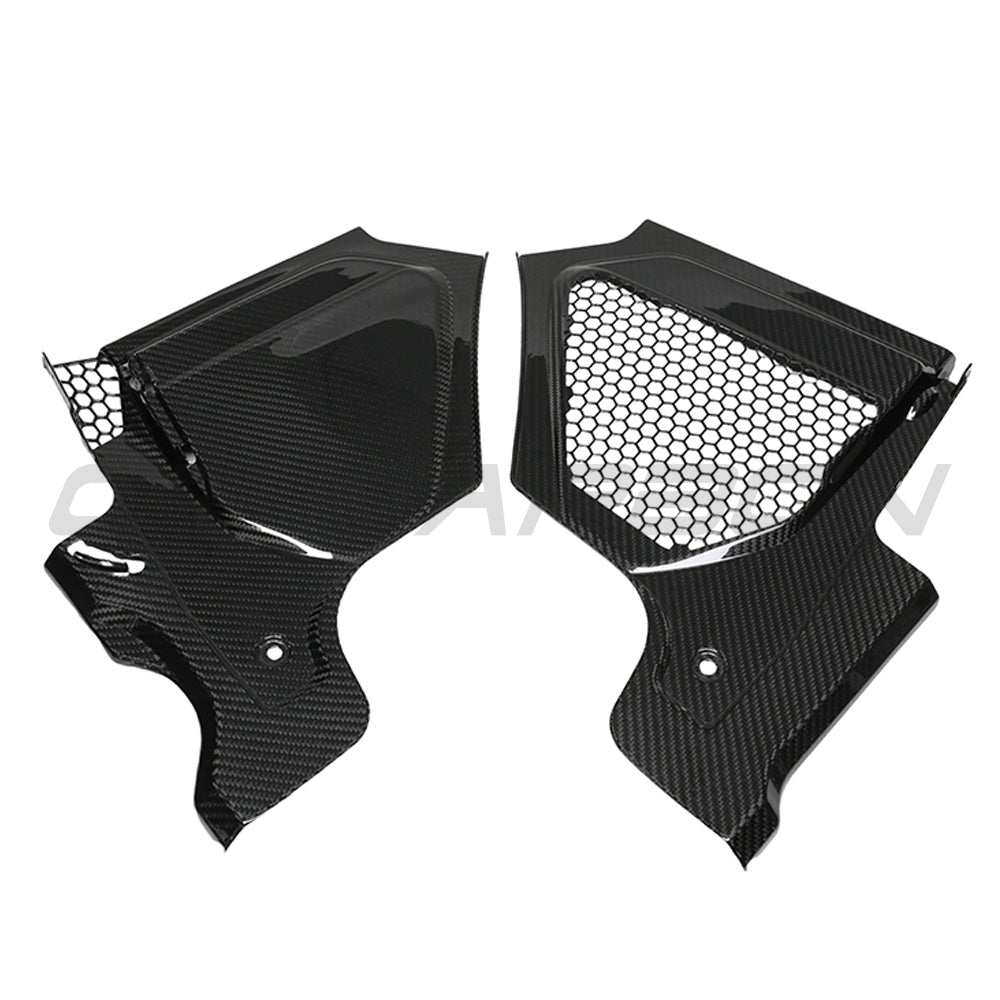 BMW G81 M3 Touring full carbon fibre engine dress-up kit by CT Carbon, showcasing lightweight, high-quality carbon fiber components.