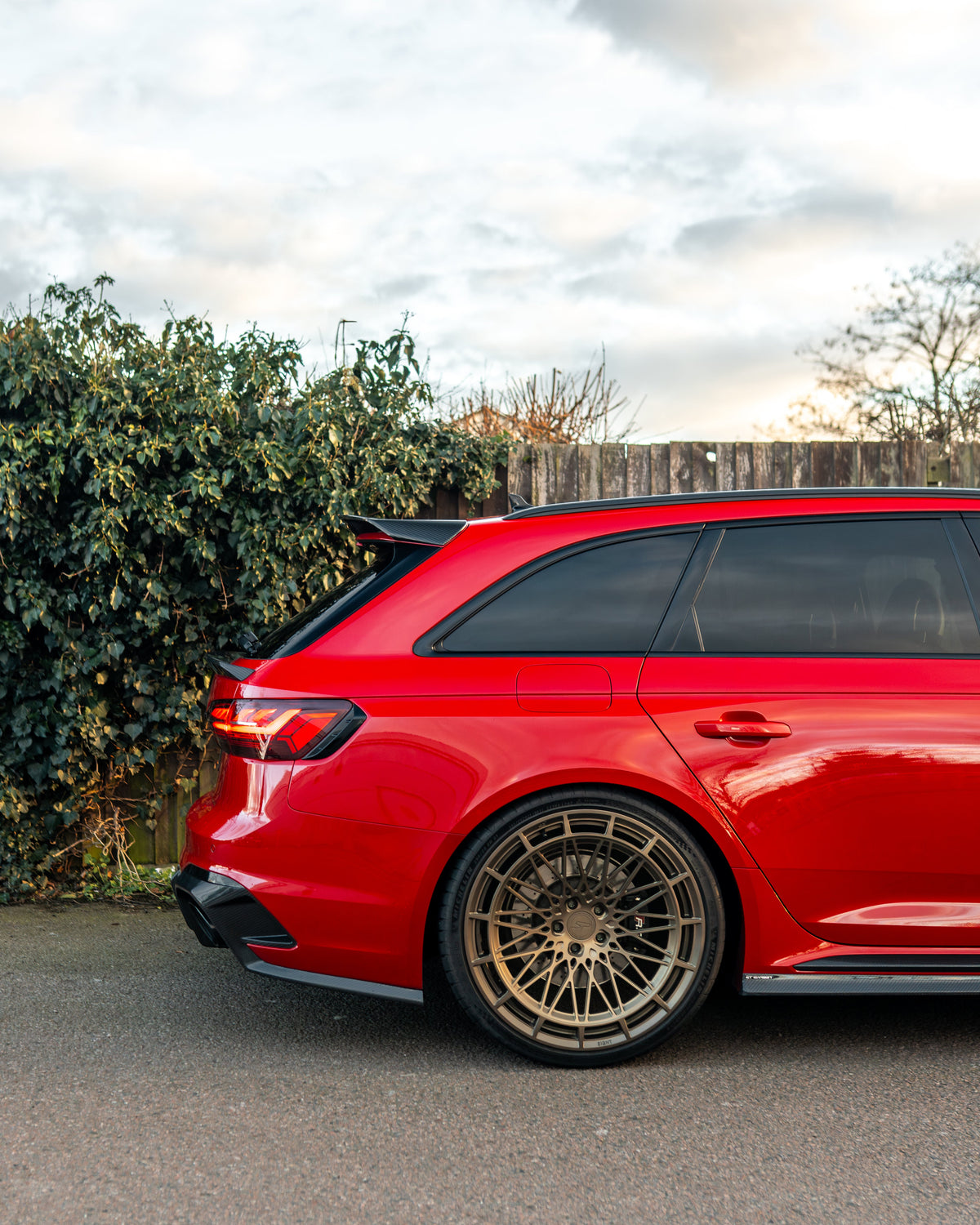 Audi RS4 B9 & B9.5 carbon fibre roof spoiler by CT Design, showing the sleek, aerodynamic middle spoiler on the vehicle.