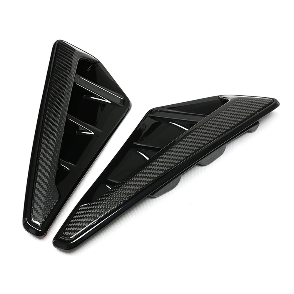 BMW F95 X5M 2019-2022 pre-LCI carbon fiber front fender trim by CT Carbon, close-up of sleek, lightweight accessory.