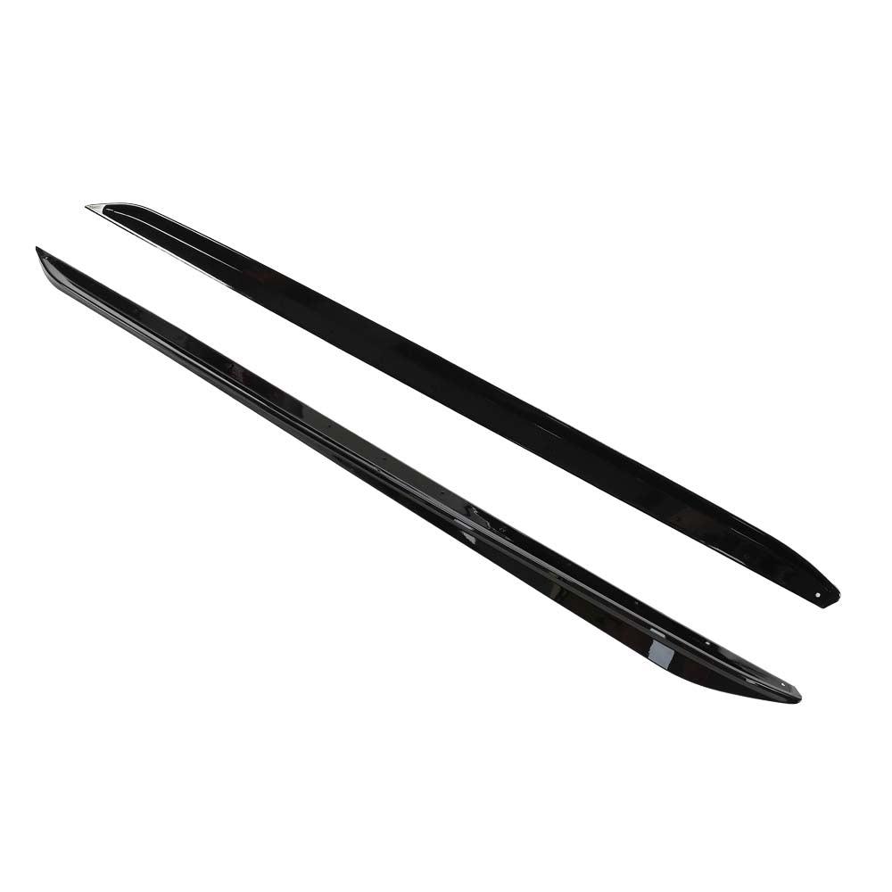 BMW 3 Series G20 G21 side skirts in gloss black by CT Carbon, showing the sleek, aerodynamic design on a vehicle.