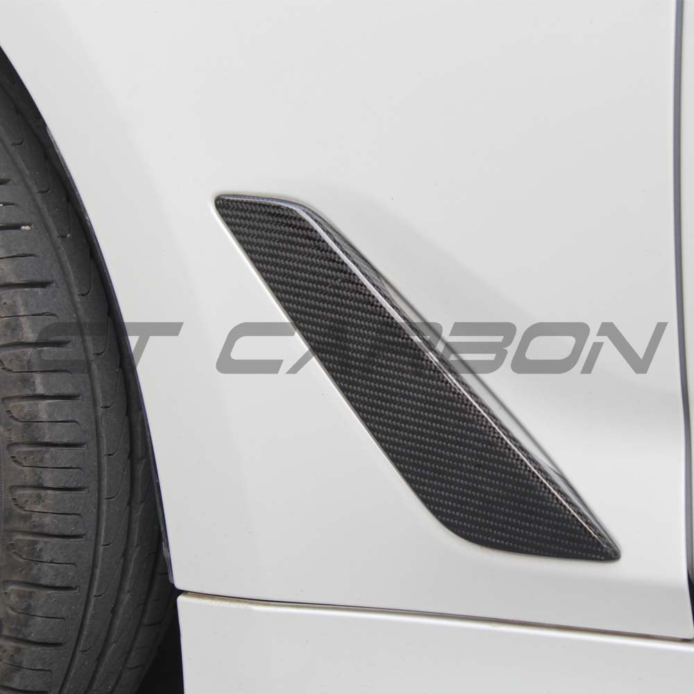 BMW G30 5 Series 2016-2023 dry carbon fiber side fender trim accessories by CT Carbon, showing sleek carbon fiber detail on fenders.