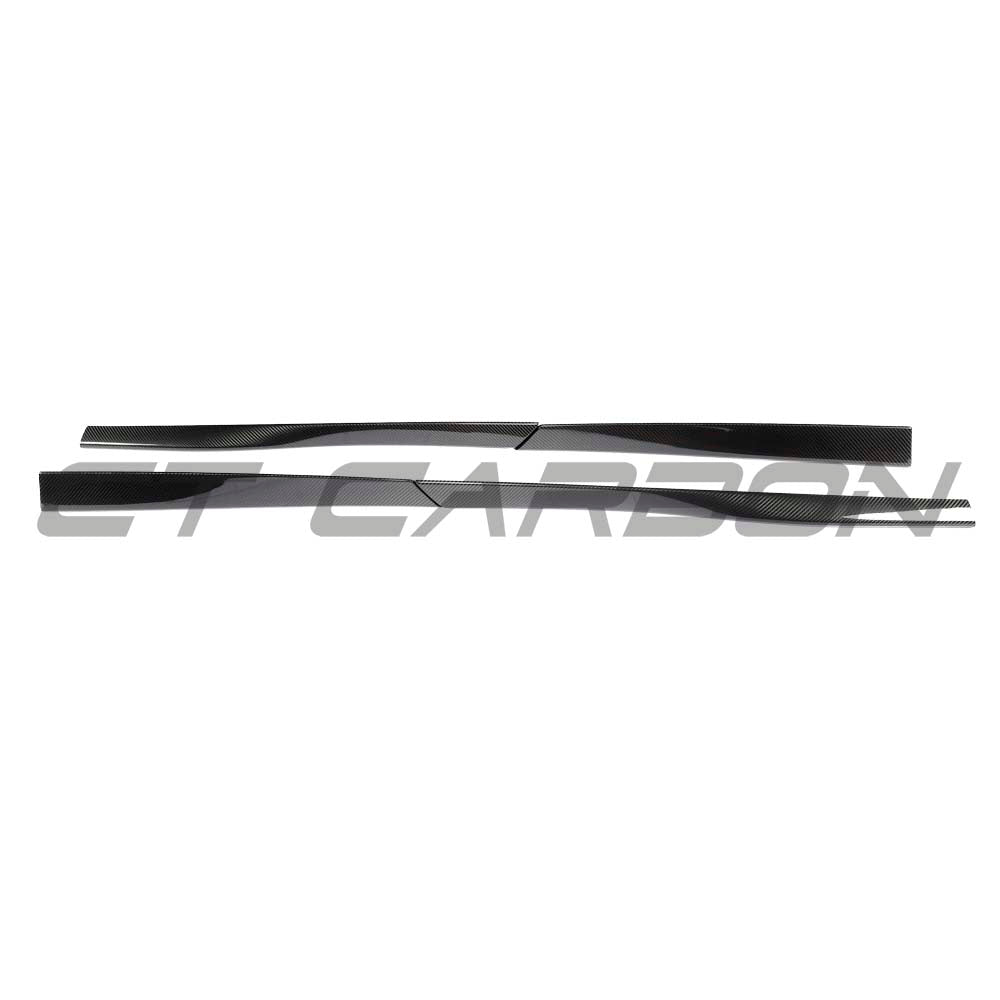 CT Carbon McLaren Artura 2023 side skirts made of carbon fibre, installed on the car's sides, showcasing sleek, aerodynamic design.