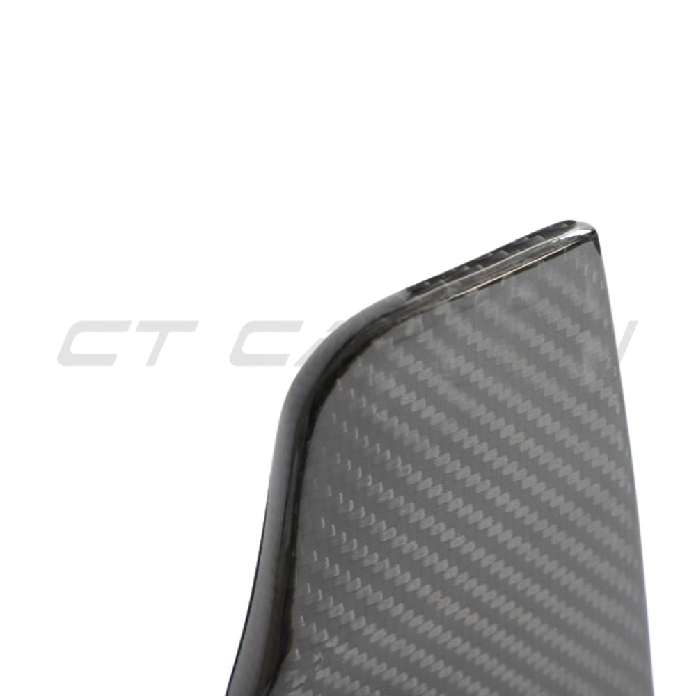 Porsche 911 992 Carrera carbon fibre side skirts by CT Design, sleek aerodynamic enhancements for model 2018-2024.