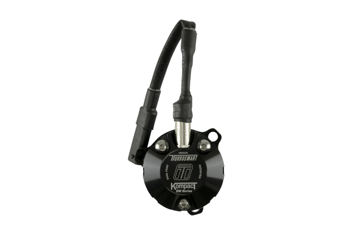 Turbosmart BMW M2 F87 Kompact EM BOV VR11 dual port vacuum release valve installed on engine.
